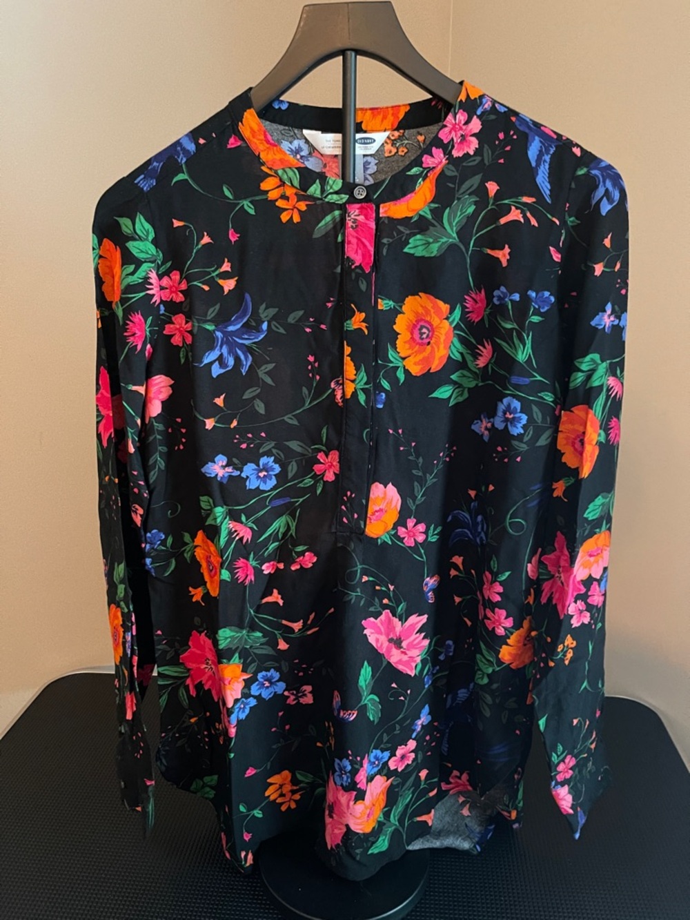 Old Navy Black Floral Long-Sleeve Tunic with Vibrant Pink Orange Blue Accents